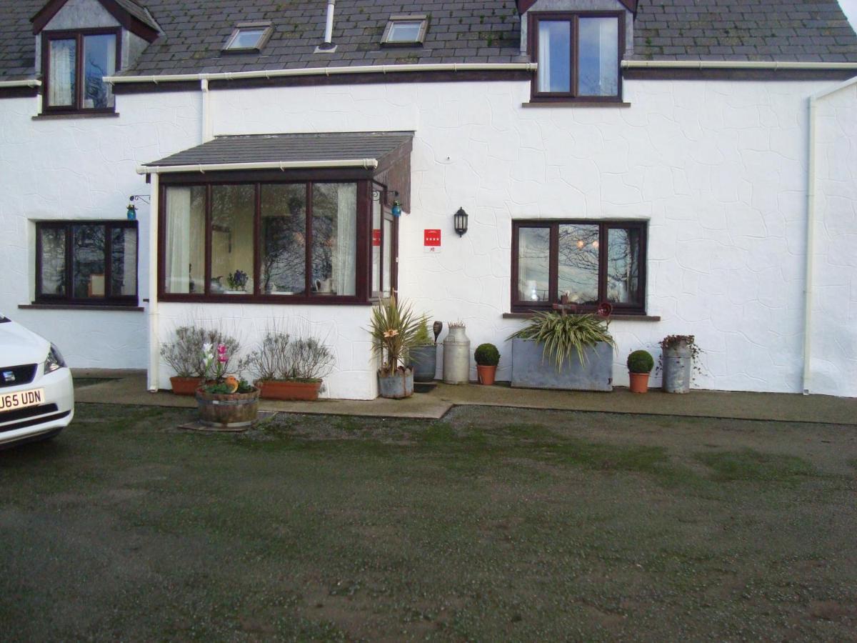 The Farmhouse Lochmeyler Llandeloy Eksteriør billede